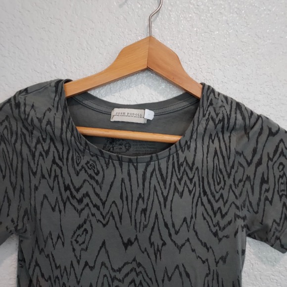 Joan Podoll Gray Animal Print Short Sleeve Size Small - Picture 3 of 9